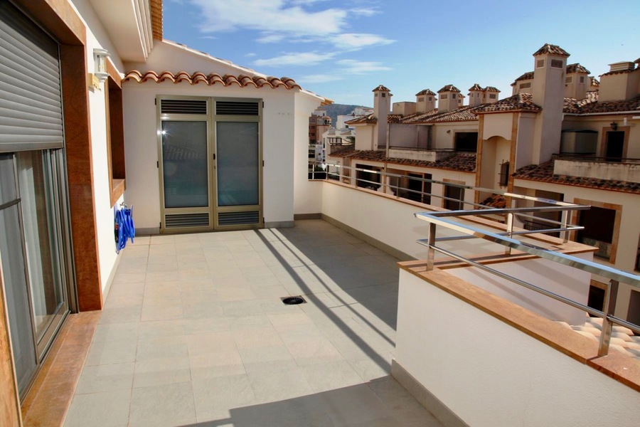 Apartment For Sale in Moraira, Alicante