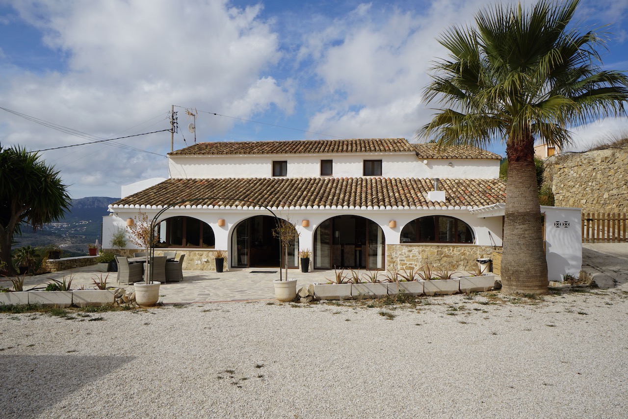 For Sale. Country house in Benissa